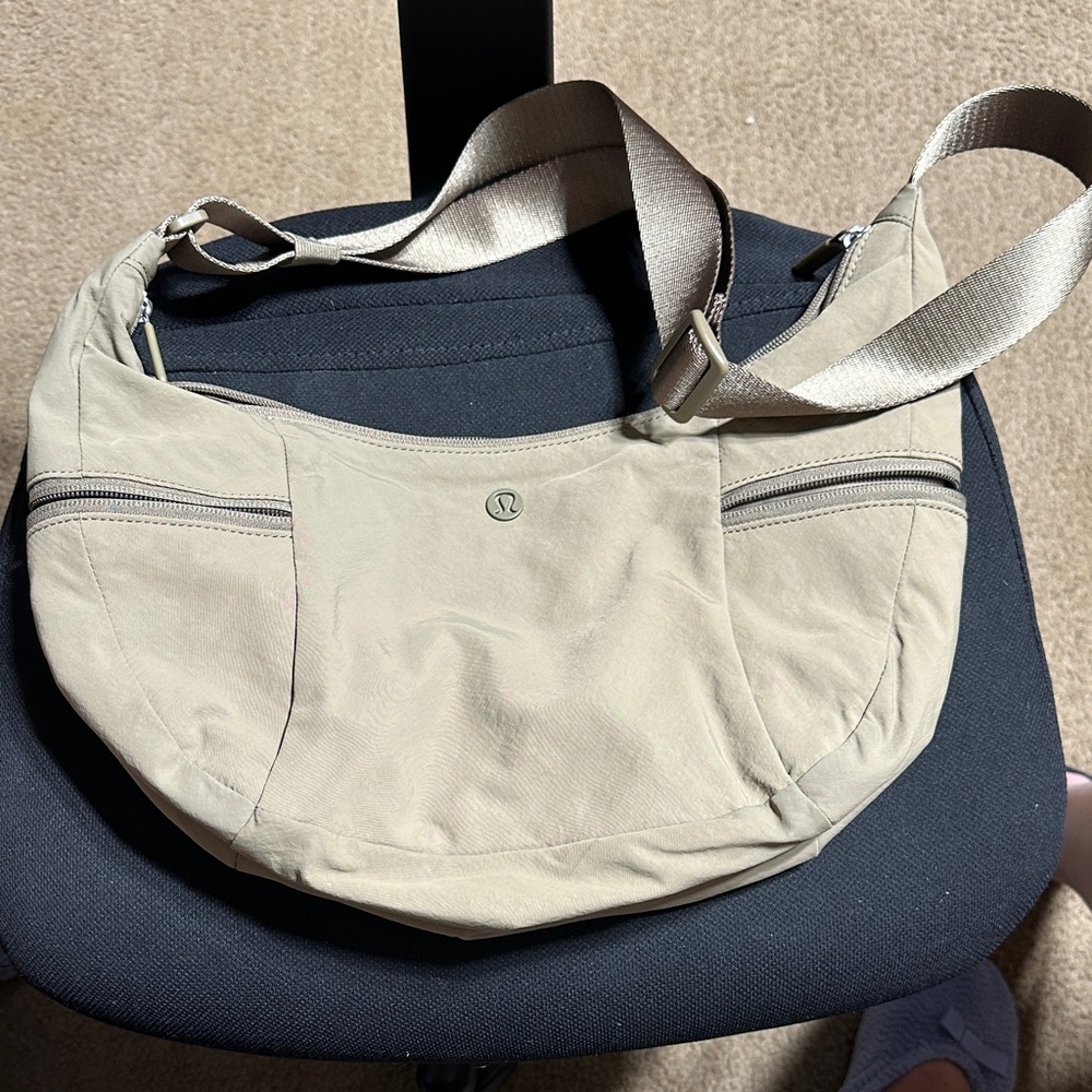 lululemon athletica Beige Shoulder Bag